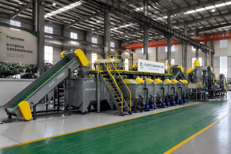 A fully assembled complete plastic washing line for recycling in a factory production hall